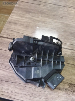 Ford mondeo sol ön kapı kilidi