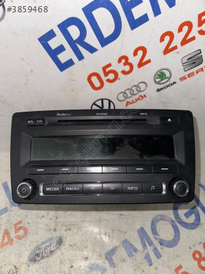 SK1Z0035161F-2011 Skoda Octavia Teyp Orijinal Çıkma