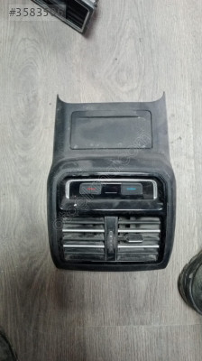 Passat b8 arka havalandırma çıkma
