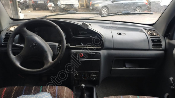 PEUGEOT PARTNER 2001 1.9 D GÖĞÜSLÜK