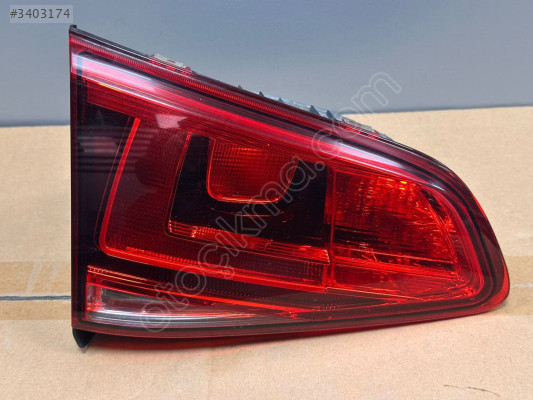 VW GOLF 7 13-16 STOP LAMBASI SOL İÇ (KARARTILMIŞ) 5G0945093AE