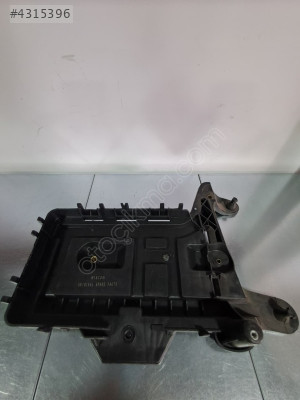 AUDI Q3 AKÜ ALT TABLA 1K0945333