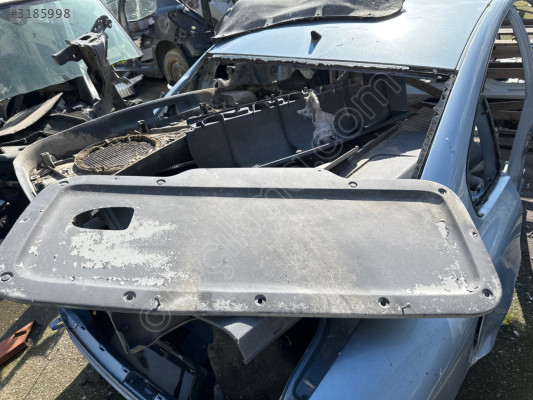 Renault kangoo arka bagaj plastiği kaplaması