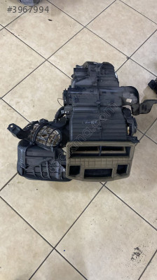 FORD TOURNEO COURİER 1,6  KALORİFER KAZANI