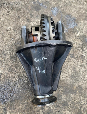 TOYOTA HİLUX 11-43  ÇIKMA  DEFRANSİYEL                (XS1806S25)