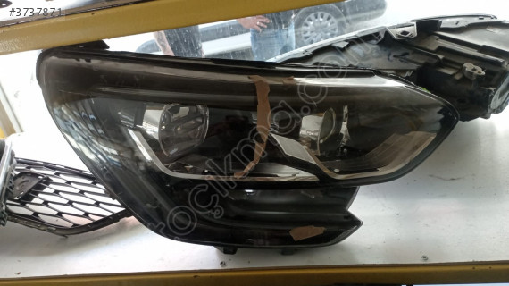 Orjinal Çıkma Renault Megane 4 Sağ Far - Oto Parça