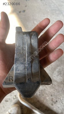 3G0864760 vw passat b8 çamurluk ön destek takozu