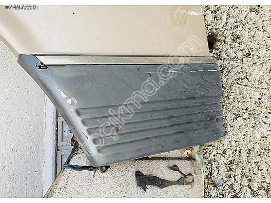 MERCEDES W126 ORJ. SOL ÖN ÇAMURLUK PAKOSU ÇIKMA TEMİZ