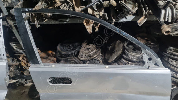 Honda HR-V  Sağ Ön Kapı