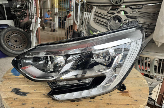 RENAULT MEGANE 4 SOL FAR SARI SOKET ORJİNAL EYÜPCAN OTO'DA