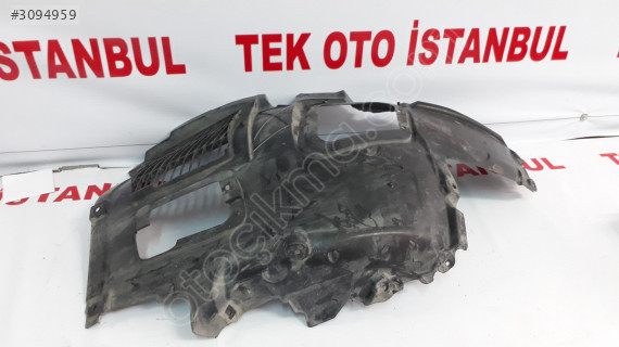 BMW F10 DAVLUMBAZ SAĞ ÖNÜN ÖNÜ