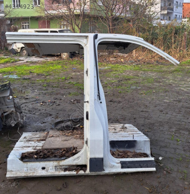 renault trafic 3 2016 kesme sağ orta direk (son fiyat)