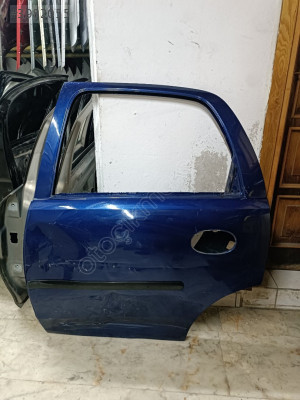 Corsa C sol arka kapı çıkma orjinal