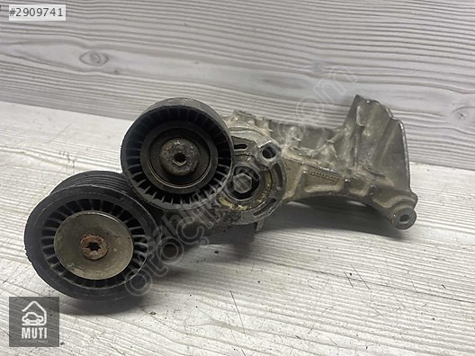 Megane 2 Clio 2 Dokker Kango 1 Alternatör Suportu 8200663057