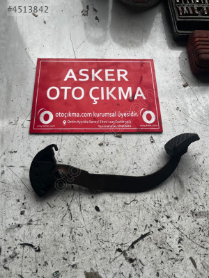 Corsa b debriyaj pedalı