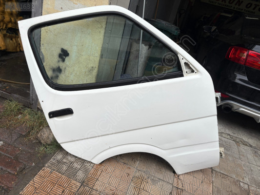 TOYOTA Hİ-ACE SAĞ ÖN KAPI KOMPLE
