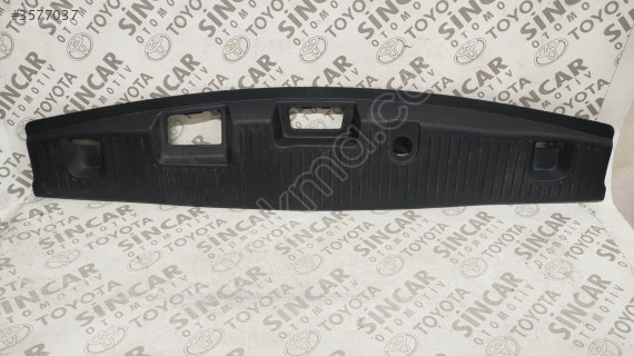 FORD COURİER 2024 2025 ARKA PANEL ÜST KAPLAMA ÇIKMA R2X6-V40352