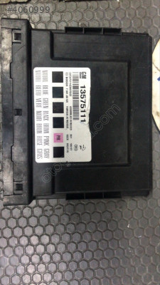 13575711 opel insignia bcm gövde kontrol ünitesi