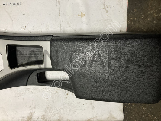BMW E90 Orta Konsol Çıkma 51167153713