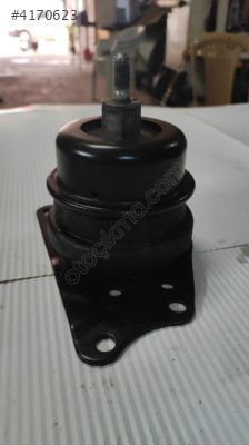 2014 SKODA RAPİD 1.6 DİZEL SAĞ MOTOR KULAĞI