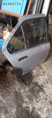 BMW 3.20 E 36 SAĞ ARKA KAPI GÜÇMANLAR OTO