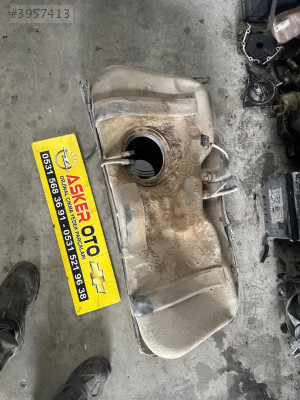 Corsa b benzin deposu