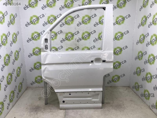 2019-2023 VW Crafter Sol Ön Kapı Parçası - 7C0831055
