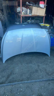 Hyundai Accent Blue ön kaput