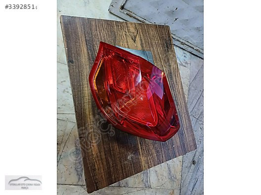 Opel Astra J HB çıkma orijinal sağ arka stop lambası