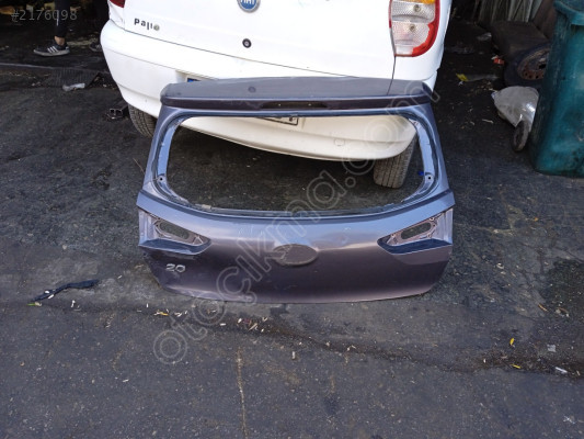 Hyundai i20 bagaj kapagi
