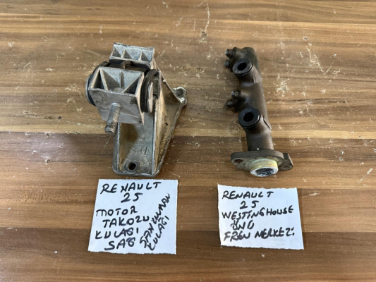 RENAULT 25 MOTOR KULAĞI , RENAULT 25 MOTOR TAKOZU ORJİNAL