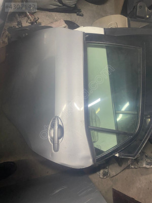 Toyota Auris Sol Arka Kapı Çıkma Orjinal