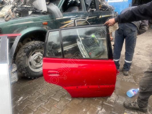 Kia Rio sağ arka kapı