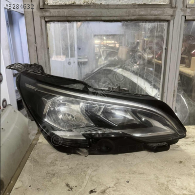 PEUGEOT 3008 SAĞ FAR ORJİNAL EYUPCAN OTO'DA