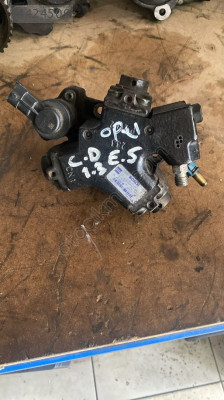 OPEL CORSA D E5 1,3 YAKIT POMPASI