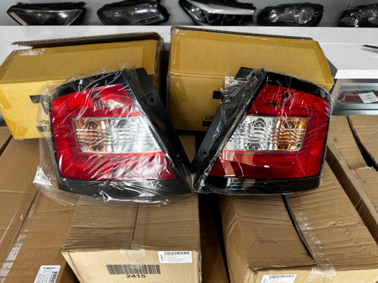 ASKAR OTO DAN SKODA FABİA 2014 sonrası 6V6945111. SAĞ SOL STOP