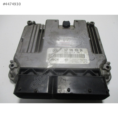 Volkswagen Passat Motor Beyni MED9.5.10 0261S02098 06F906056DH