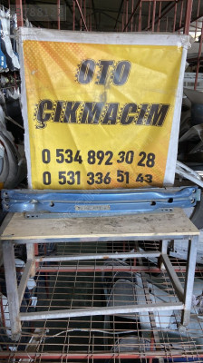 Volvo v40 ön tampon demiri 31276334