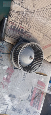 Mazda 323 kalorifer motoru