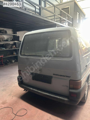 T4 ÇIKMA TEMİZ DOLU BAGAJ KAPAĞI