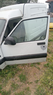 Renault Express '96-'98 Model Sol Ön Kapı - Oto Çıkma Parça