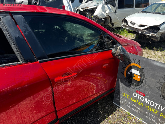Renault Clio 5 Sağ ön Kapı Hatasız Orjinal Çıkma
