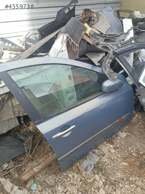 RENAULT LAGUNA 2 SAĞ ÖN KAPI ORJINAL ÇIKMA
