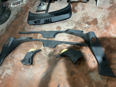 Clio 5 İç Aksam Plastikleri