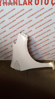 RENAULT SYMBOL BEYAZ SAĞ ÖN ÇAMURLUK