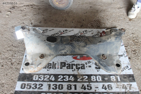 MİTSUBİSHİ GALANT 1988 1.8 ALT ŞASE TRAVERSİ