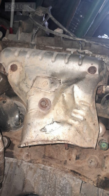 Clio-kango 1.4 8v k7j motor işi kalkanı yedek parça