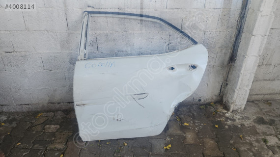 Toyota Corolla sol arka kapı çıkma orjinal