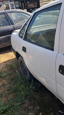OPEL VECTRA A SAĞ ARKA KAPI.OTO ERKAN ÜNYE