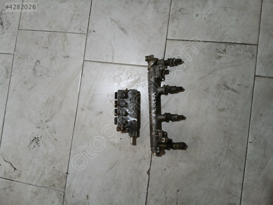 Opel vectra c 2.2 benzin enjektör kütüğü